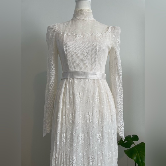 Vintage 60s/70s Prairie/Cottagecore/Boho High Neck Wedding/Formal Maxi Dress - Picture 2 of 9